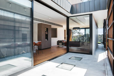 Gallery of Kew East House / Jost Architects  - 10