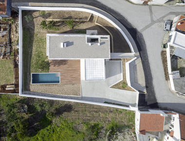 Gallery of SP House / Gonçalo Duarte Pacheco  - 13