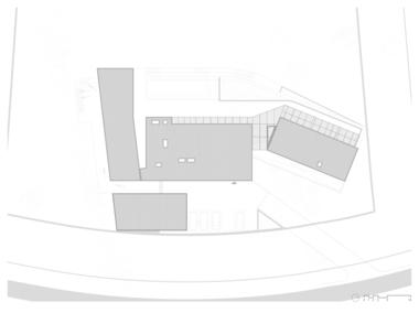 Gallery of Dos Maderos House / Jaime Rendon Arquitectos  - 32