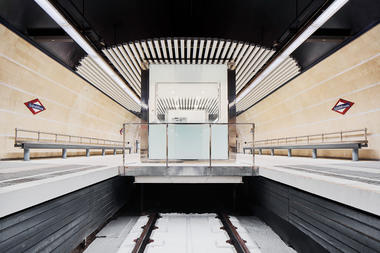Gallery of Staff Training Center GCR / AMOO + Mora Sanvisens Arquitectes  - 4