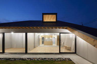 Gallery of House in Usuki / Kenta Eto Architects  - 29