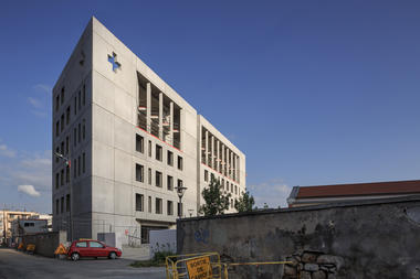 Regional Health and Social Training Institute  / Face À...