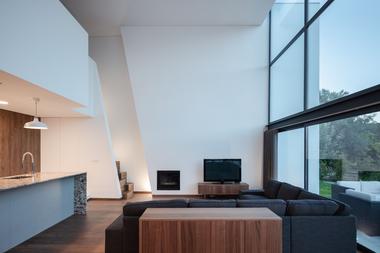 Gallery of Gafarim House / Tiago do Vale Arquitectos  - 8