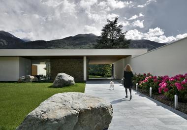 Villa GEEF / Damilano Studio Architects