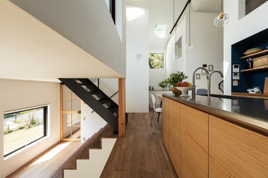 Gallery of Crossroad House / YYAA  - 22