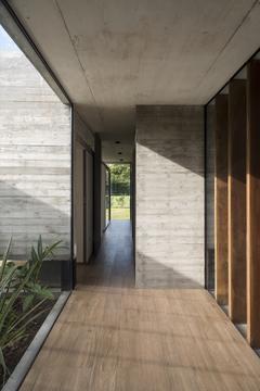 Galeria de Casa Rodriguez / Luciano Kruk  - 33