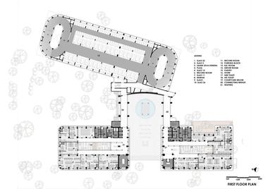 Gallery of Collector Office in Pune / Sunil Patil And Associates  - 12