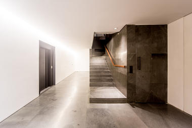 Gallery of Private House in Permata Hijau / Rafael Miranti Architects  - 32