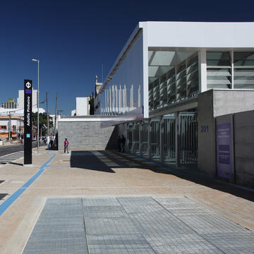 Galeria de Estação Adolfo Pinheiro / Roberto Mac Fadden e Mariana Viégas  - 12