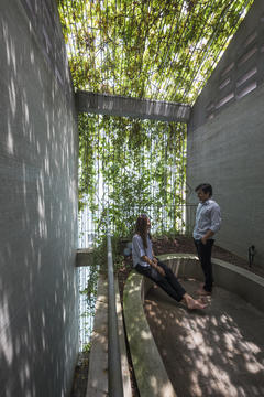 Gallery of Breathing House  / VTN Architects  - 4