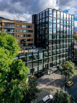 Gallery of 80-ONCE Business & Living / Sestral S.A  - 1
