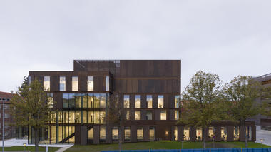 Laboratory and Logistics Building / Mikkelsen Architects