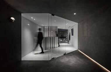 Cutting space / zohome
