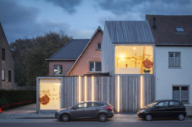 Dentist Charlotte Mestdagh / Declerck-Daels Architecten