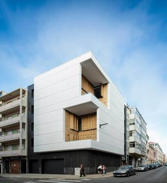 Campo de Ourique 70 Building / Fragmentos de Arquitectura