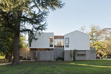 Tradition House / Estudio Geya