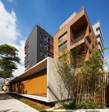Aruá Building / FGMF Arquitetos