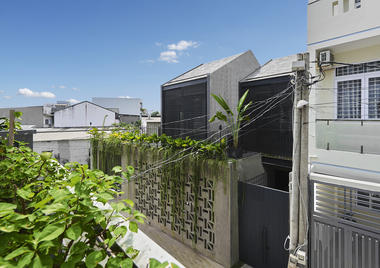 Neighbor House / N+architects
