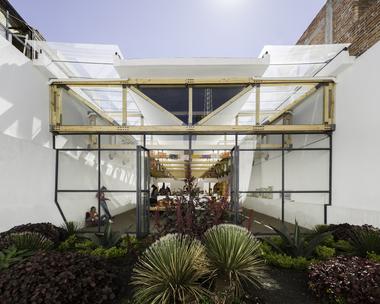 Mercado de Artesanato Tlaxco / Vrtical
