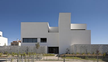 36 Residential Units / EDDEA Arquitectura y Urbanismo