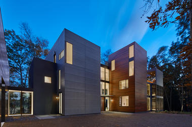 Gallery House / Robert Gurney