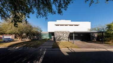 Gallery of House in the Air / APS - Pablo Senmartin  - 7