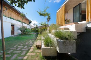 Seascape Lembongan / Word of Mouth House