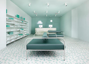 Medly Pharmacy / Sergio Mannino
