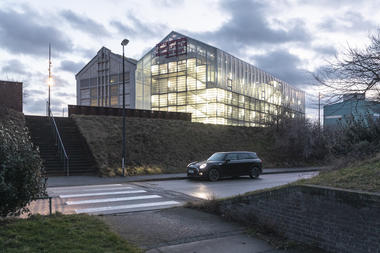 La audaz apuesta de Lacaton & Vassal para convertir una fábrica abandonada en el FRAC Dunkerque