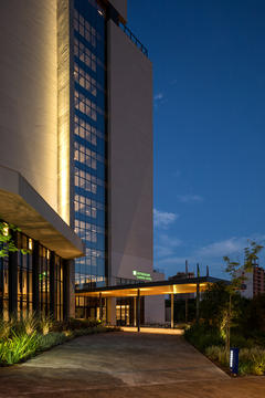 Gallery of Wyndham Garden Hotel  / N2B Arquitetura  - 11