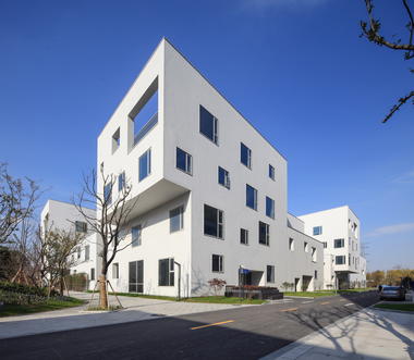 Gallery of Plot C - Auto Innovation Park / Atelier Z+  - 87