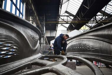 World's First 3D-Printed Steel Bridge Takes Center Stage at Dutch Design Week