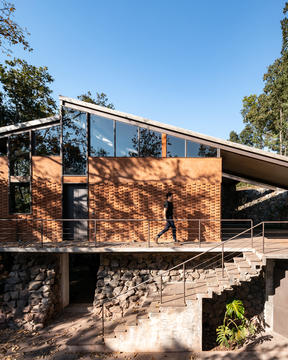 Casa Zirahuén / Daniela Bucio Sistos // Taller de Arquitectura y Diseño