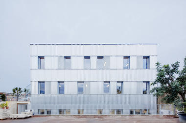 Gallery of HUB / ITS Studio  - 4