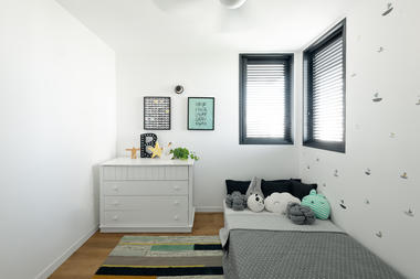 Gallery of Modern Urban Apartment in Tel Aviv / Studio Perri Interior Design  - 20