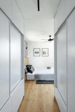 Gallery of Modern Urban Apartment in Tel Aviv / Studio Perri Interior Design  - 11