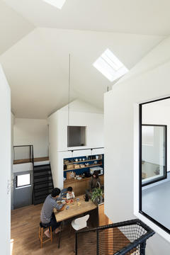 Gallery of Crossroad House / YYAA  - 25