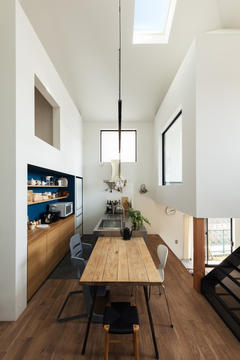Gallery of Crossroad House / YYAA  - 26