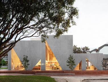 Masa / Studio Cadena