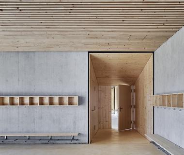Escuela Täuffelen / Morscher Architekten