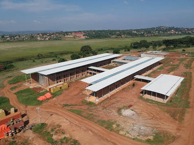 Renzo Piano projeta hospital em Uganda com paredes de taipa de pilão