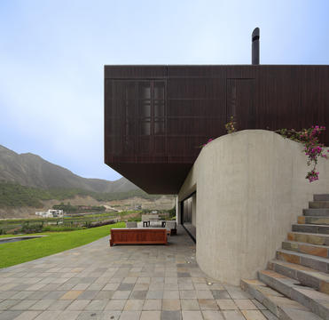 Galería de Casa Topo / Martin Dulanto Arquitecto  - 19