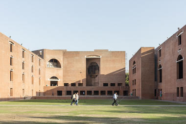 Galería de El legado de Louis Kahn en Ahmedabad bajo el lente de Laurian Ghinitoiu  - 36