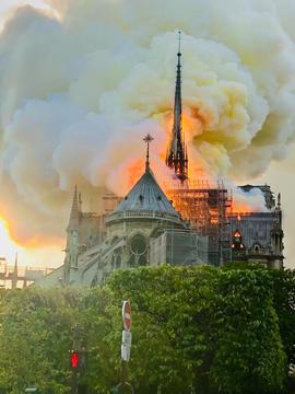 Galería de Incendio masivo en la Catedral de Notre Dame: estructura principal 