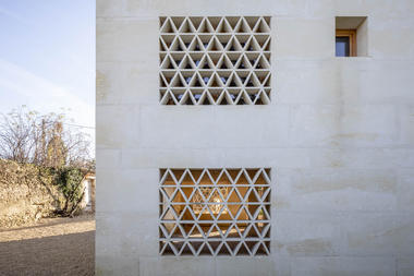 Galeria de Casa Maison Individuelle / Perraudin Architectes  - 34