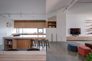 Gallery of Folding Floor House / Crosshatch  - 21