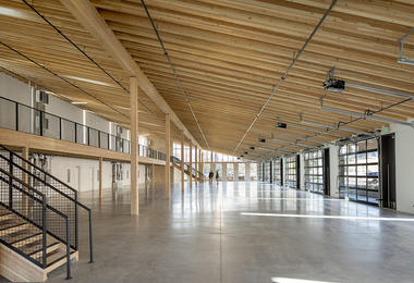 Gallery of Flex Commercial Building / LEVER Architecture  - 5