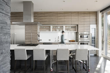 Gallery of House on the Cove / Stephenson Design Collective  - 15