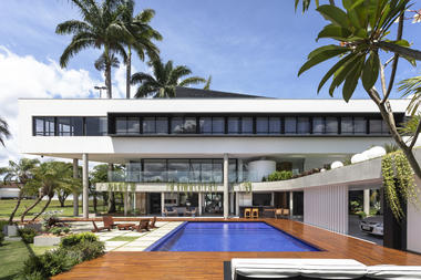 Casa Lago Sul / Estúdio Cláudio Resmini