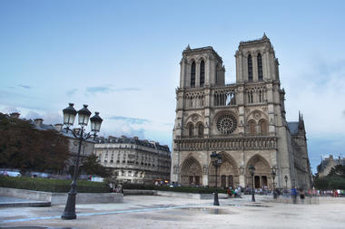 Notre-Dame levanta questões sobre espaços religiosos e sagrados 